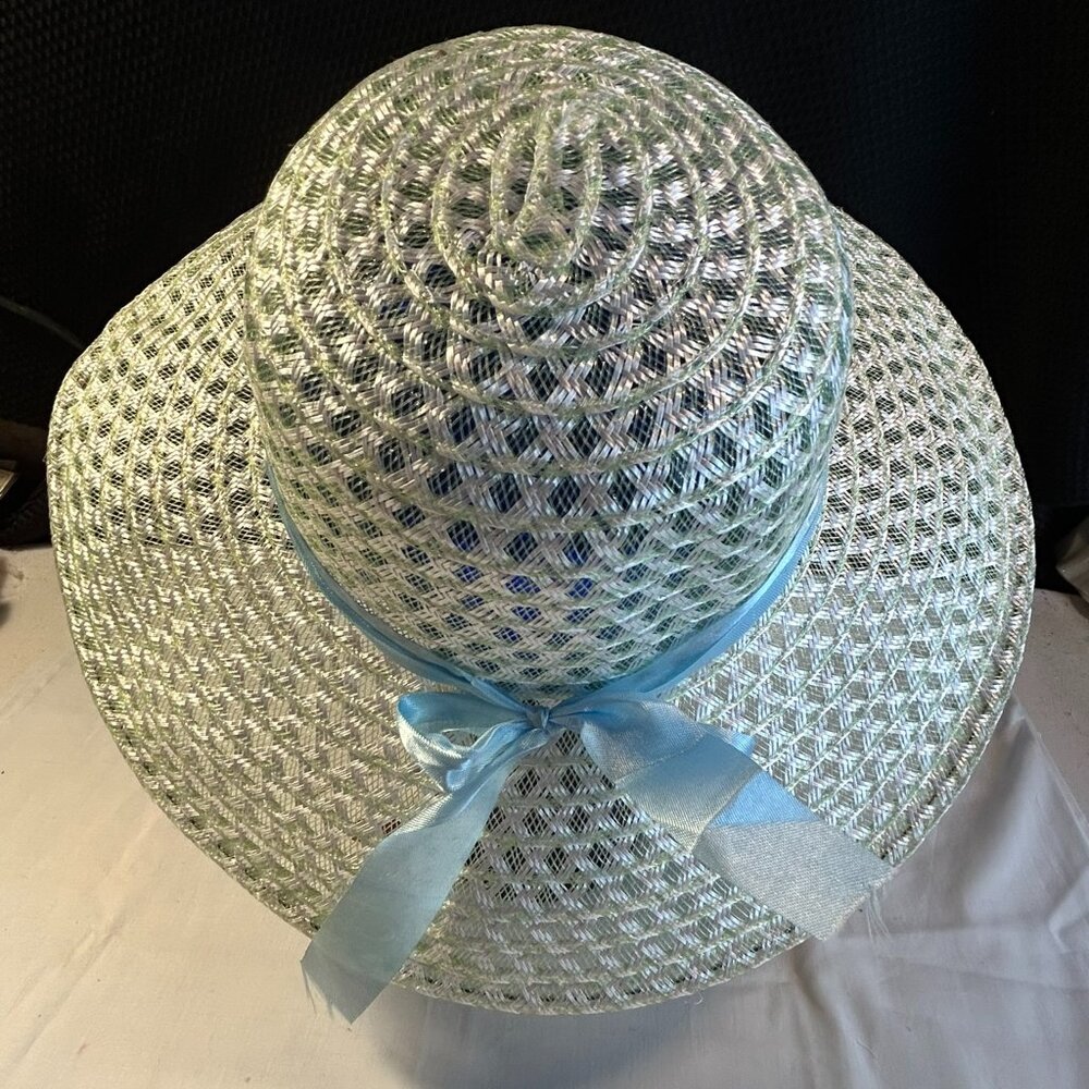 Vintage 90s Women's Straw Sun Hat Woven Beach Garden ~ White w/Green trim